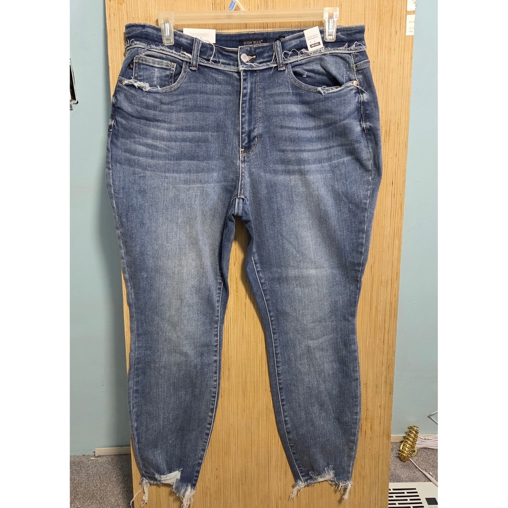 Judy Blue Mid Rise Skinny‎ Jeans 18W Medium Wash Frayed Waistband Distressed
